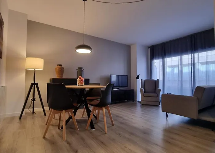 Qehome Confort Y Parquing En El Centro De Manresa