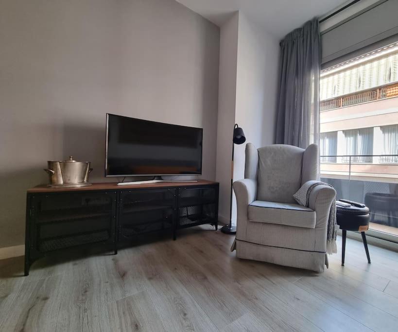 Qehome Confort Y Parquing En El Centro De *