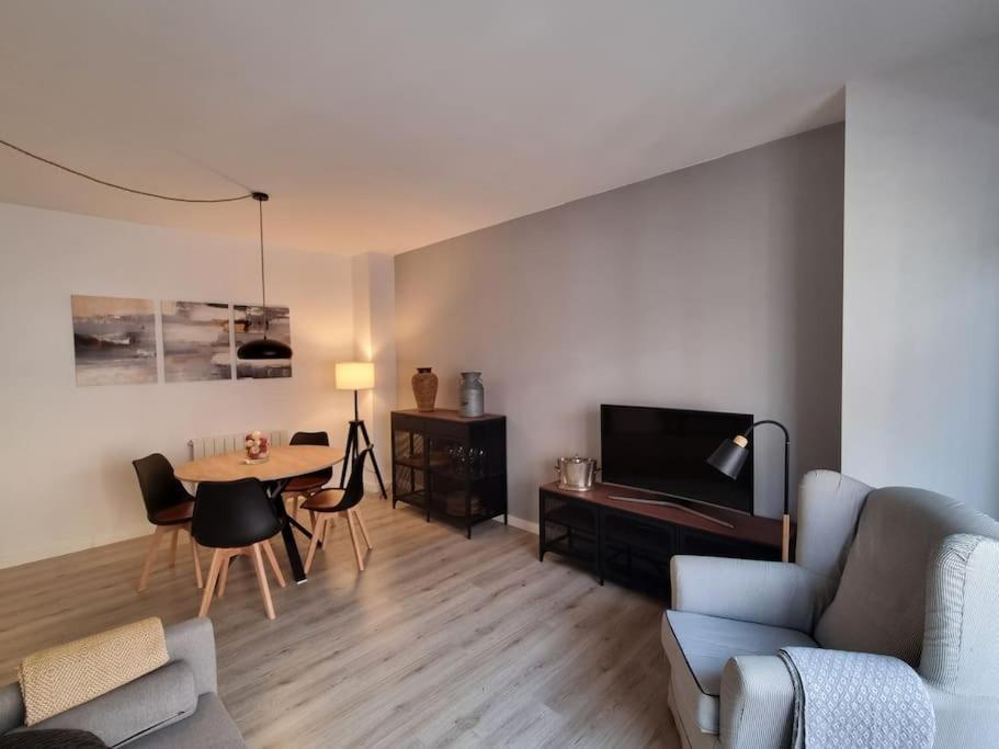 Qehome Confort Y Parquing En El Centro De Manresa